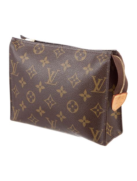 lv pouch 19